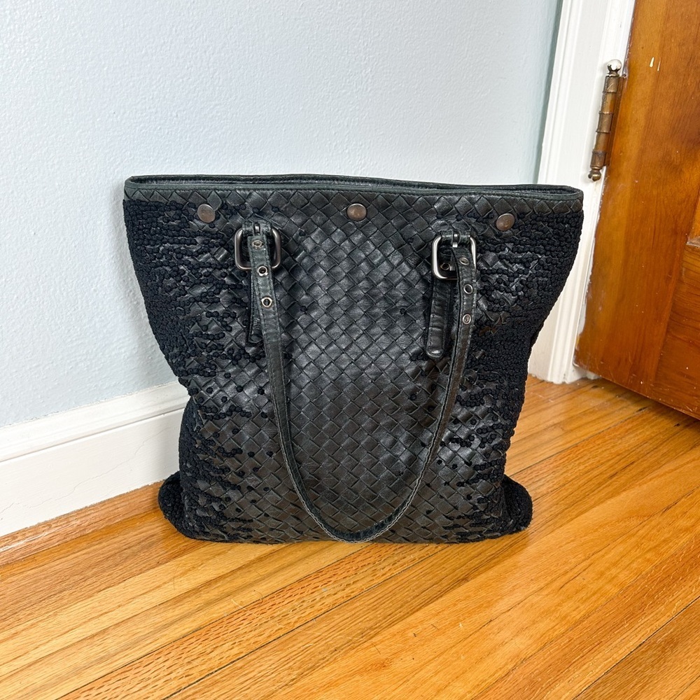 Bottega Veneta Intrecciato Leather & Wool Tote Bag - Picture 3 of 16